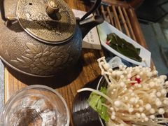 -老牌坊云南鱼豆花火锅(哈西万达店)