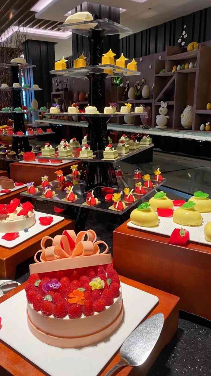 坪山格兰云天国际酒店·汇厨西餐厅-"春节后团了两张138的晚餐优惠券