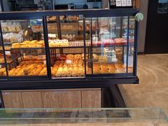 面包甜点陈列柜-皇冠幸福里动物奶油生日蛋糕(万达店)