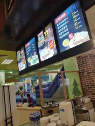 -莫莉幻想儿童乐园(武汉金银潭永旺店)