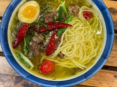 成都老坛酸菜牛腩面-千金一碗·宝岛一村(韩国街店)