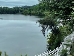 -华凌山庄·隐湖栖