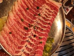 -青瓦炭韩潮烤肉(花园道店)