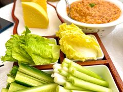 辽东虾酱配黄金馒头-品海楼·大连海胆锅贴馆(东港店)