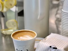 燕麦奶澳白-Seesaw Coffee(上海国金中心店)