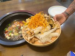 -菌乡缘·野生菌蒸汽鱼火锅(江边夜市店)