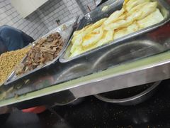 -覃肥叔桂林米粉(粮道街店)
