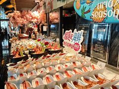 -雍容荟帝王蟹活龙虾展台自助(IFS黑金店)