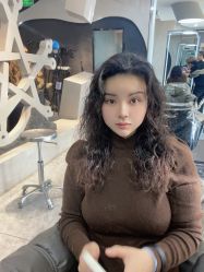 -TOP HAIR SALON