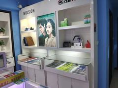-提一眼镜·蔡司·依视路(小寨店)