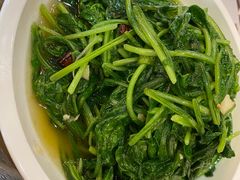 -黄泥岗·地道湖北菜(奥特莱斯店)