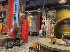 大堂-破瓦寒窑·地摊烤羊排