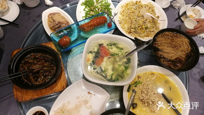食為天·本地人爱吃的淮扬菜(瘦西湖店)扬州炒饭图片