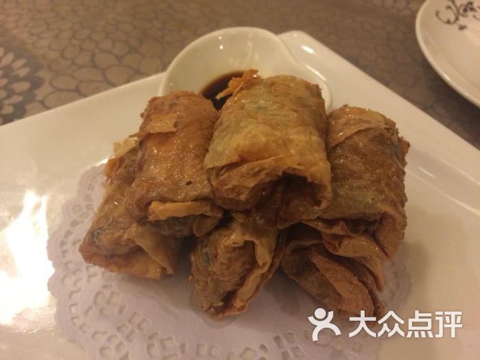 湖滨四季春
