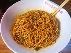 招牌老成都担担面-钟方模白家肥肠粉(春熙店)