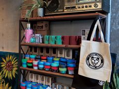 -腾爱熊猫咖啡生活馆(老东门店)