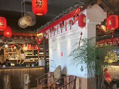 -头上红煨盐鸡·非遗院子餐厅