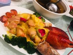 -天津梅江中心皇冠假日酒店