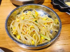 炒拌豆芽-炭恋火炉烤肉(凌云一街坊店)