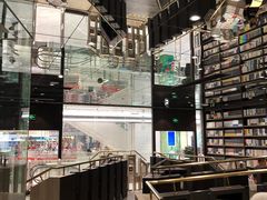 -钟书阁(群光广场店)