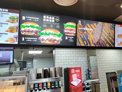 -汉堡王(金鹰天地广场店)