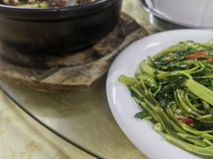 -辉记虾塘海鲜农庄