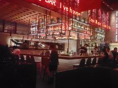 -FOUR PLAY BAR
