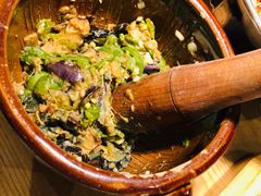皮蛋青椒擂茄子-费大厨辣椒炒肉(万家丽一店)