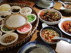 -包整·丝娃娃(一览甲秀楼风景店)