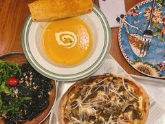-I HOLIC艾豪丽披萨(KKone店)