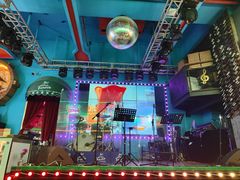 -Famous肥猫墨西哥音乐餐吧(五棵松华熙LIVE店)