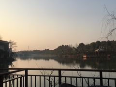 -上海怡沁园度假酒店