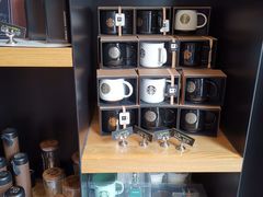 零售区-星巴克(苏州泰华店)