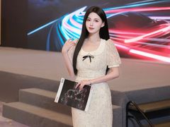 -深圳国际会展中心希尔顿酒店(前海华发冰雪世界店)