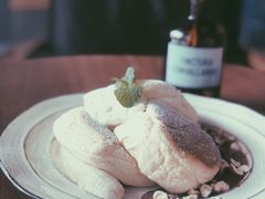 榛果巧克力奶油芝士舒芙蕾松饼-UPPER KITCHEN(延安路店)
