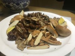 梆梆肉-天发芽·何记葫芦头泡馍·老字号(小南门店)