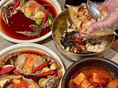 -草家酱蟹炭火烤肉店(珲春南路一店)