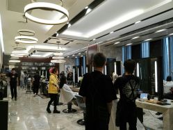 -AKOZO Beauty Salon