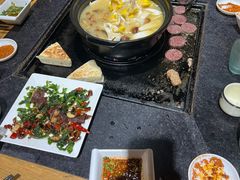 -有一锅·野生菌黑山羊腊排骨火锅(古城北门店)