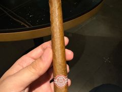 -Estaeslavida分享茄雪茄吧(亿彩购物中心店)