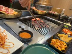 -臻牛烤肉