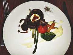 碳烤菲力牛排配土豆泥及红酒汁-WOLFGANG PUCK KITCHEN & BAR(迪士尼小镇店)