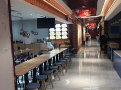 -汇吃汇喝美食街(上海建发浦悦荟广场店)