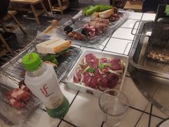 -喜悦小串丹东小黄牛海鲜烧烤大排档(民主广场店)
