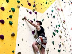 -问山MountQuest攀岩馆