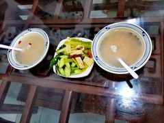 -牛一嘴·兰州牛肉面·大盘鸡(财富中心店)