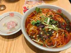 -呼啦面馆·头牌豌杂面(建新东路店)