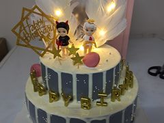 网红天使恶魔生日蛋糕10+6英寸-爱蒂贝甜CAKE生日蛋糕·冰淇淋·动物奶油(上海店)