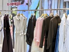 -王府井奥莱临潼小镇(临潼店)