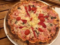 -城市大道红炉披萨烘焙坊